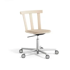 Silla Alt base giratoria con asiento tapizado abedul, Hallingdal 65-200 beige-Barniz mate claro