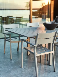Silla con reposabrazos Delia, Light grey