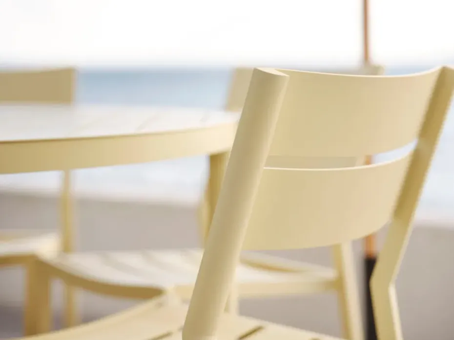 Silla Delia, Lemon