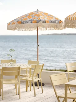Silla Delia, Lemon