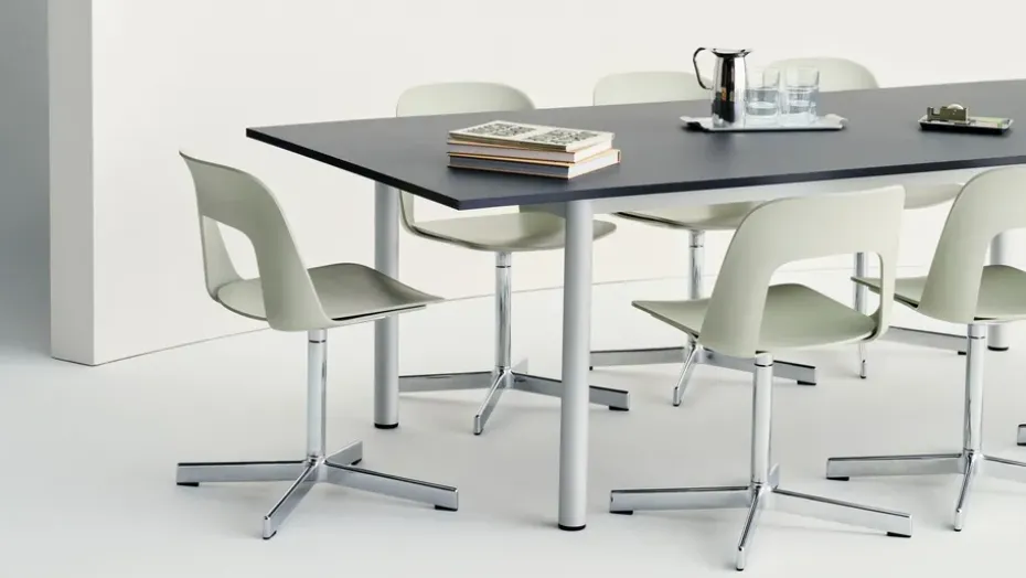 Silla Layout Chair 131, Biscotti-aluminio pulido