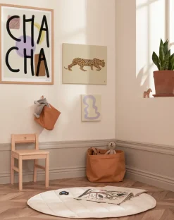 Silla Saga blonde, Haya