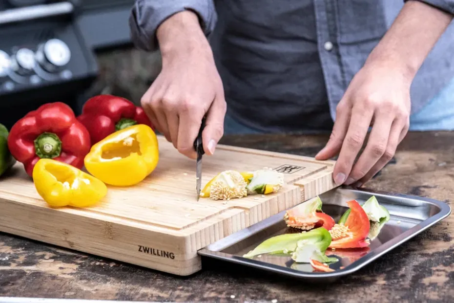 Tabla de cortar con bandeja Zwilling BBQ+ bambu, 39x30 cm