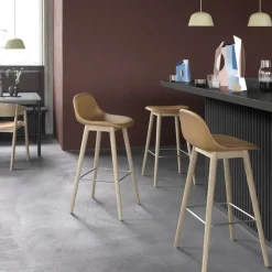 Taburete bar con respaldo Fiber 65 cm, Natural white-patas de roble
