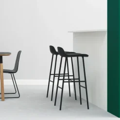 Taburete de bar con patas de metal Form 75 cm, negro