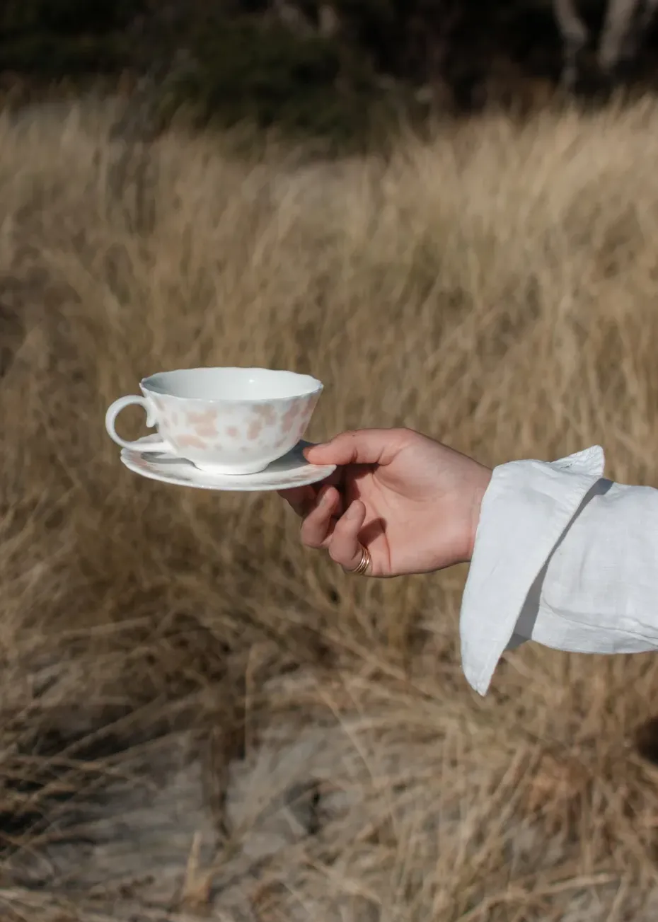 Taza de té y plato Slåpeblom 30 cl, Rosa