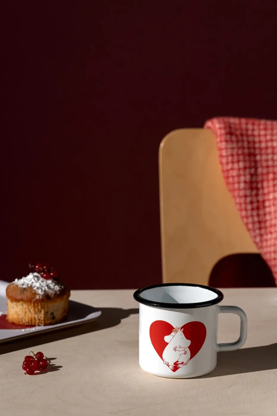 Taza esmaltada Moomin 37 cl, Corazón