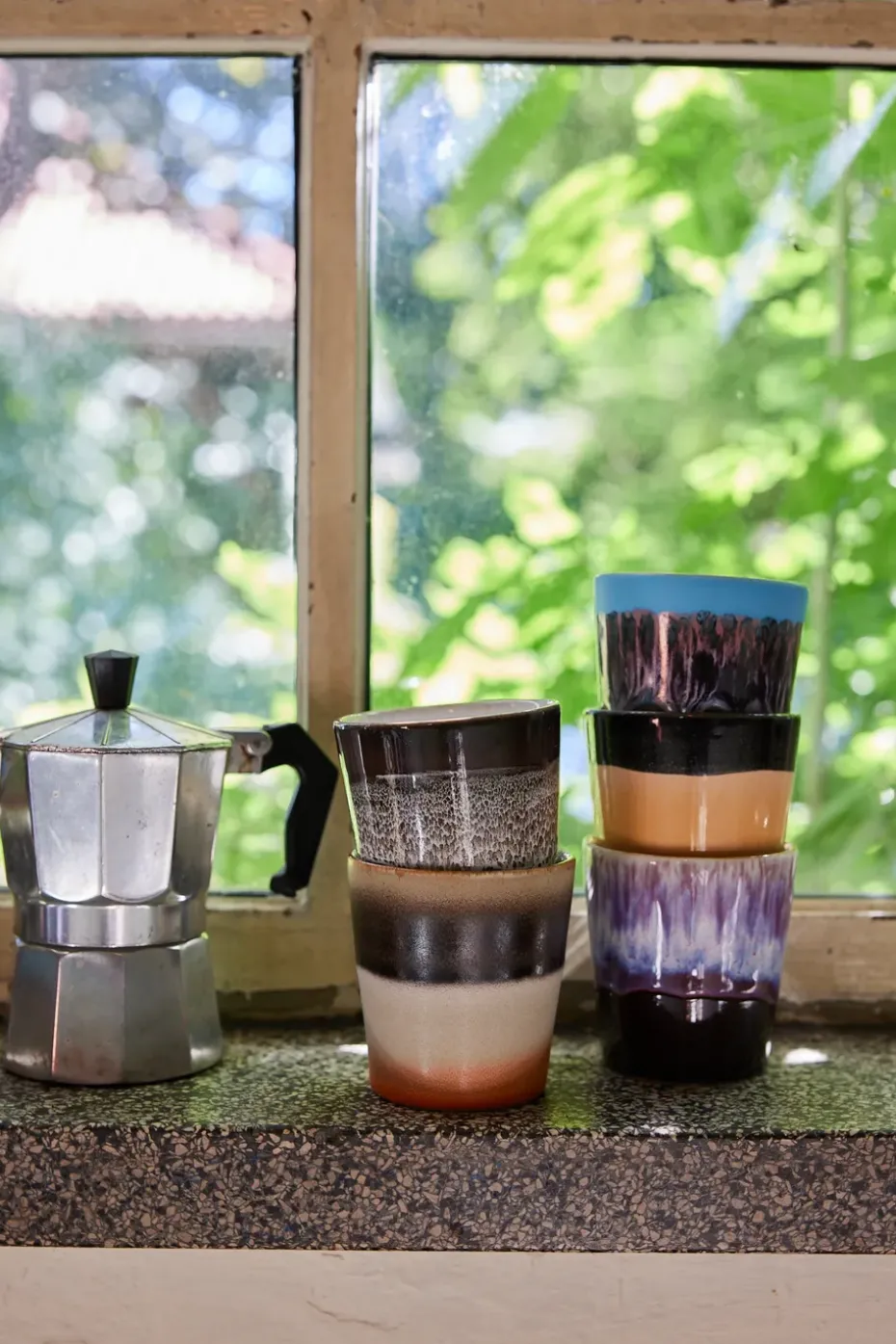 Taza 70's, Bomb