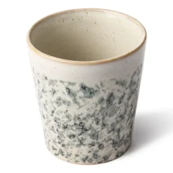 Taza 70's, Hail