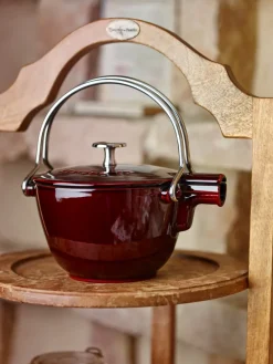 Tetera Staub de hierro fundido redonda 1,15 L, Rojo granadina