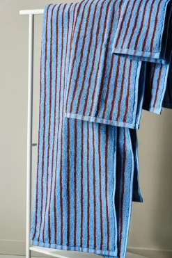 Toalla de baño Drift 70x140 cm, Azul-rojo