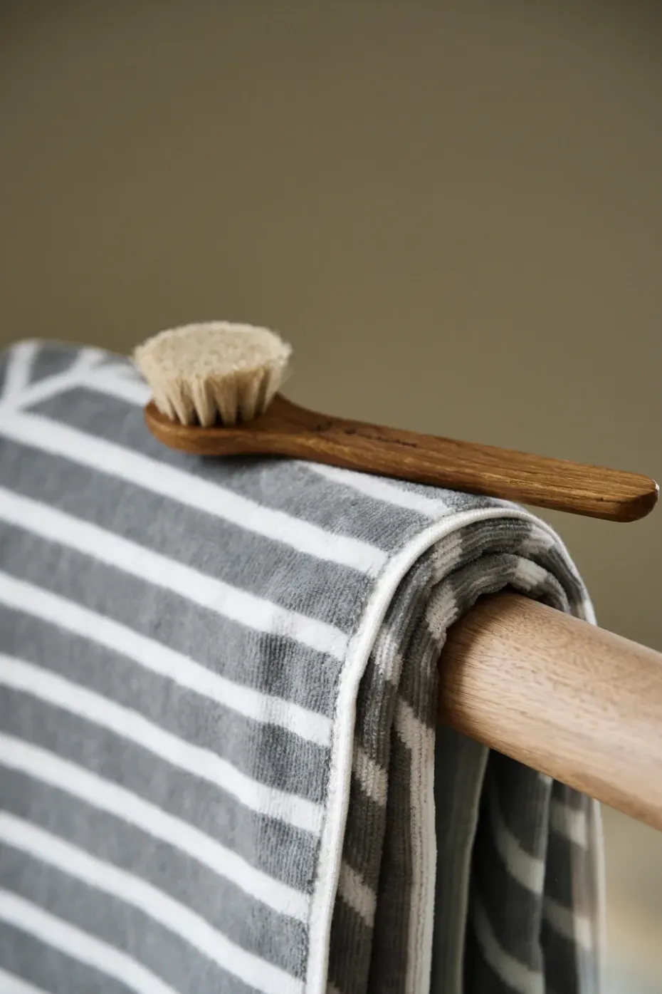 Toalla de baño Stripes 70x140 cm, gris