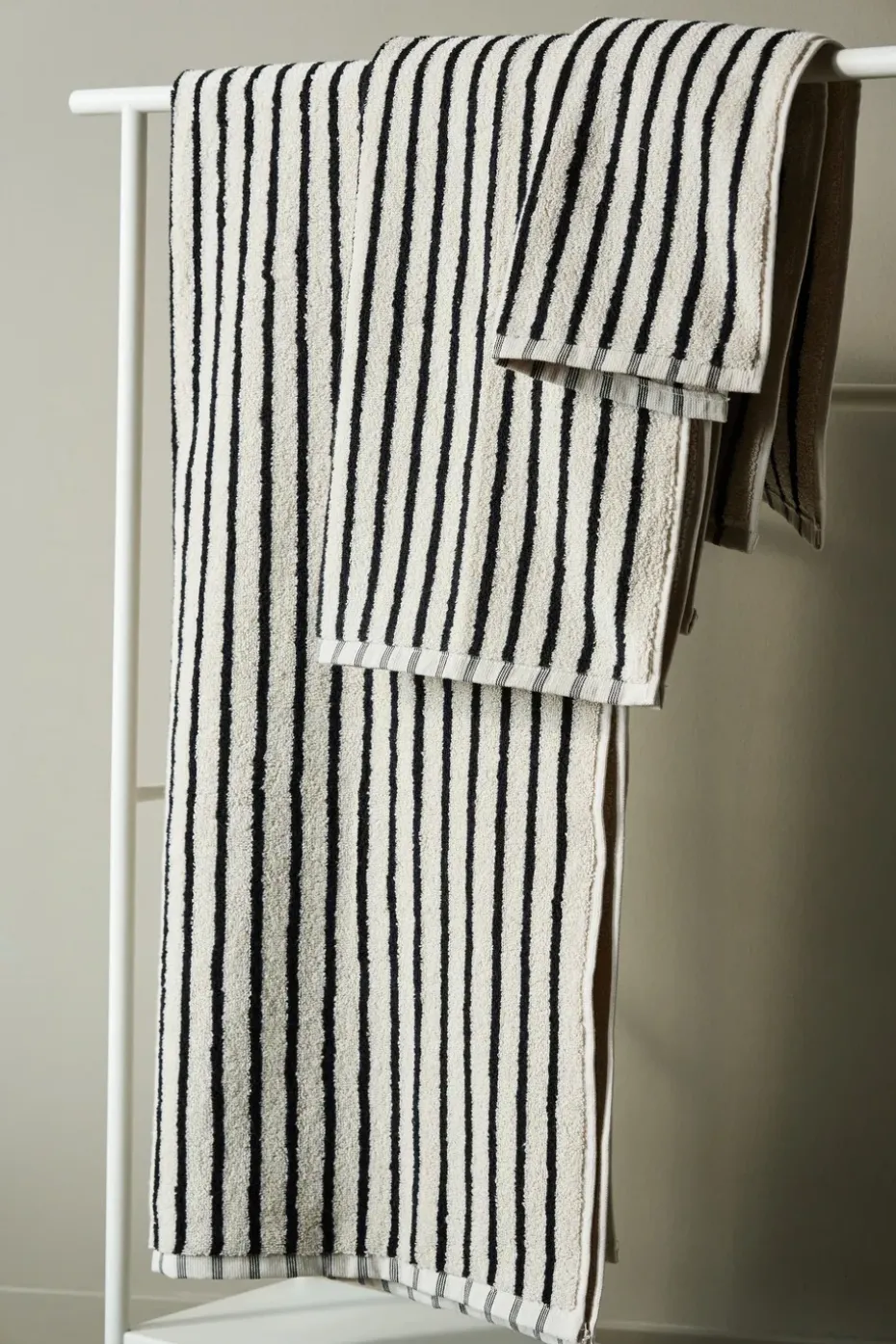 Toalla Drift 50x70 cm, Blanco-negro