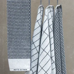Toalla Tile Stone 50x100 cm, negro-off white