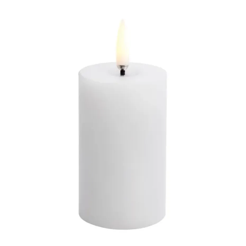 Vela gruesa Uyuni LED derretida, Blanco, Ø5x7,5 cm